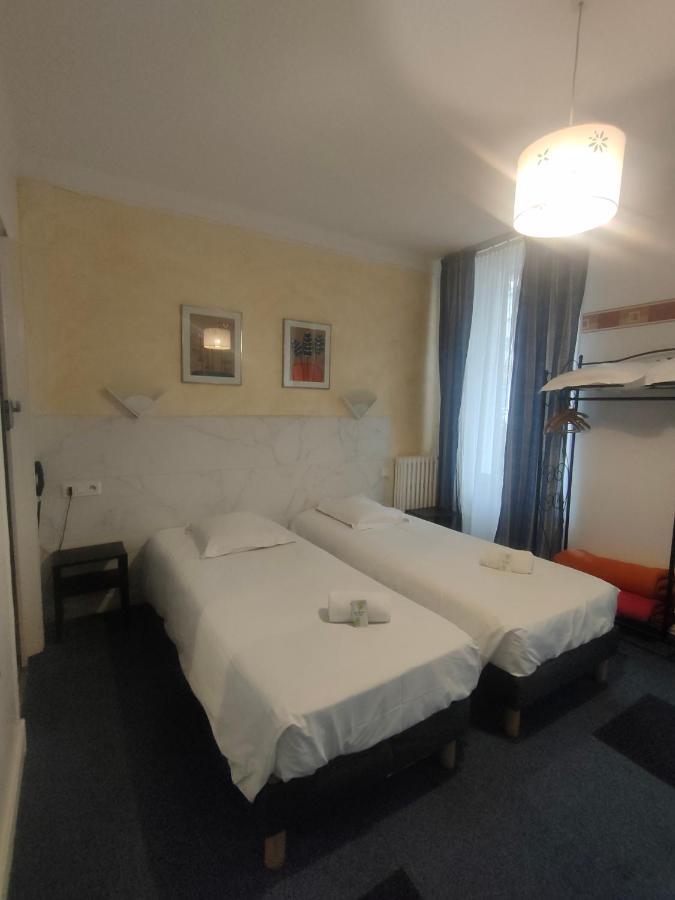 Hotel De Naples Vichy Bagian luar foto